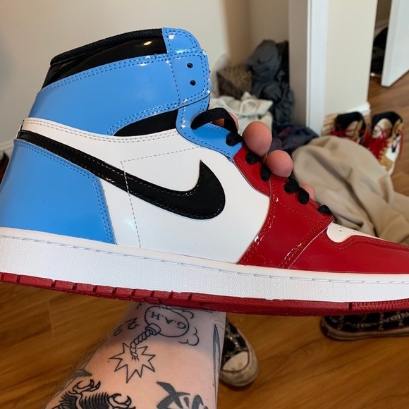 Air Jordan 1 Retro High Og Fearless - Picture 6 of 8